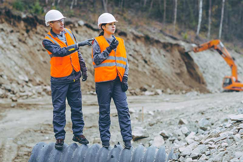 Comfort Beyond Safety: Other Advantages of PHS Besafe Workwear